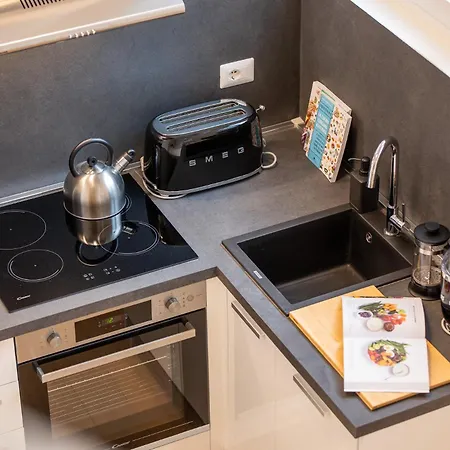 Апартаменты Modern Loft In - Near Lodi Tibb Metro Милан